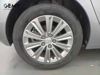 Photo 10 Peugeot 308  PureTech 110ch S&S BVM6