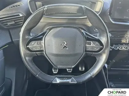 Photo 124 Peugeot 2008  PureTech 130 S&S BVM6