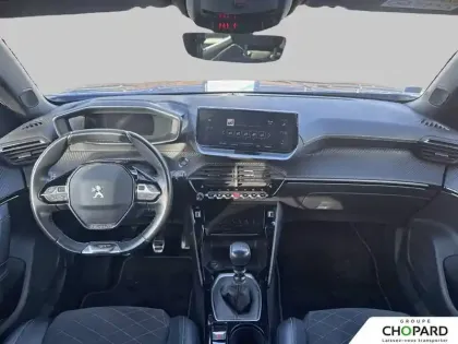 Photo 120 Peugeot 2008  PureTech 130 S&S BVM6