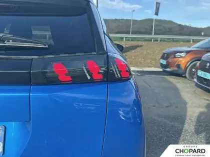 Photo 131 Peugeot 2008  PureTech 130 S&S BVM6