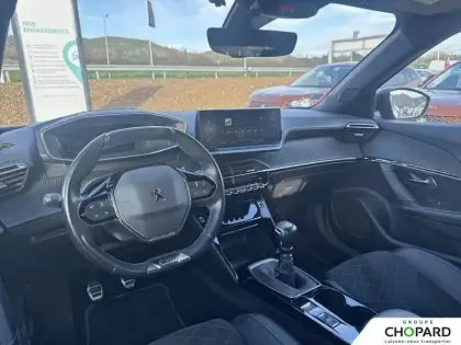 Photo 73 Peugeot 2008  PureTech 130 S&S BVM6