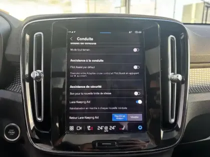 Photo 21 Volvo Xc40  B3 163 ch DCT7