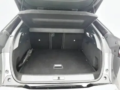 Photo 29 Peugeot 3008  Electrique 210 ch 73 kWh