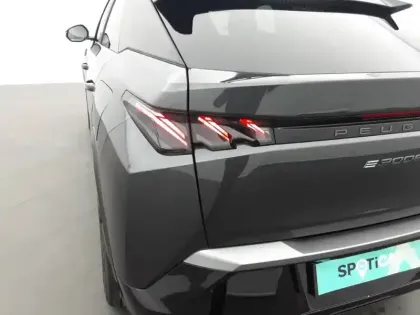 Photo 16 Peugeot 3008  Electrique 210 ch 73 kWh