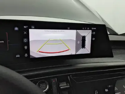 Photo 23 Peugeot 3008  Electrique 210 ch 73 kWh