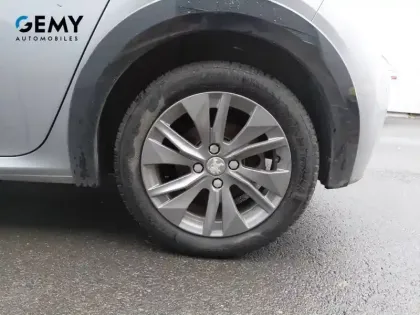 Photo 10 Peugeot 208  Electrique 50 kWh 136ch