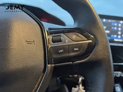 Photo 15 Peugeot 208  PureTech 100 S&S EAT8