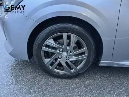 Photo 10 Peugeot 208  PureTech 100 S&S EAT8