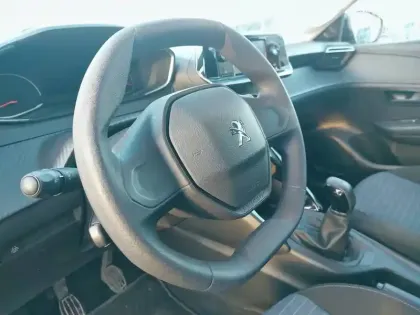 Photo 8 Peugeot 208  PureTech 75 S&S BVM5