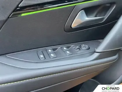 Photo 19 Peugeot 208  PureTech 100 S&S EAT8