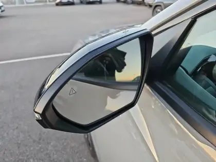 Photo 20 Hyundai Tucson  1.6 T-GDI 150 Hybrid 48V DCT-7