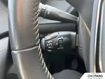 Photo 16 Peugeot 2008  PureTech 100 S&S BVM6