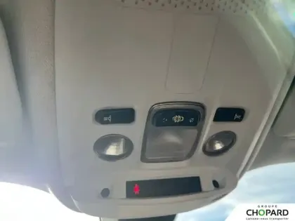 Photo 21 Peugeot 2008  PureTech 100 S&S BVM6