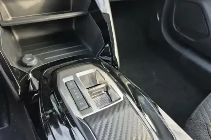 Photo 20 Peugeot 208  Hybrid 110 e-DCS6