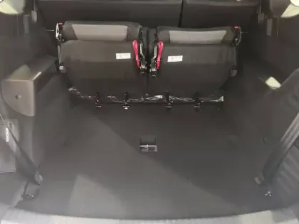 Photo 9 Dacia Jogger  Hybrid 140 7 places GSR2