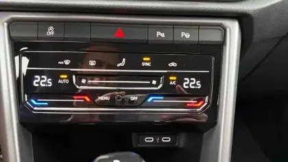 Photo 9 Volkswagen T-roc  1.5 TSI EVO2 150 Start/Stop DSG7