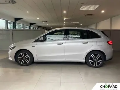 Photo 17 Mercedes Classe A  180 d 8G-DCT