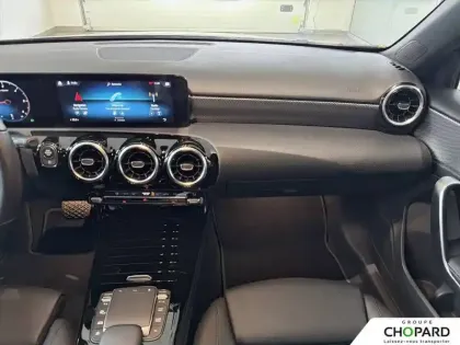 Photo 13 Mercedes Classe A  180 d 8G-DCT