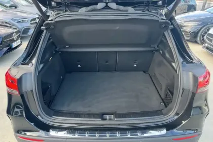 Photo 8 Mercedes GLA  200 d 8G-DCT