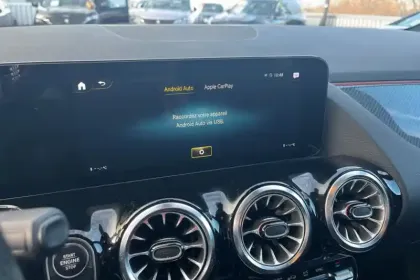 Photo 16 Mercedes GLA  200 d 8G-DCT