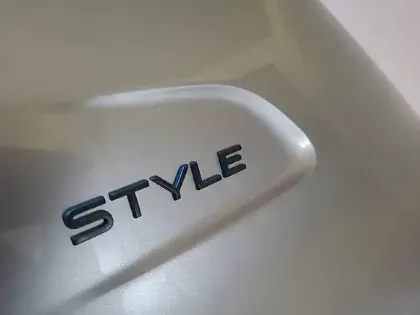 Photo 29 Peugeot 208  PureTech 75 S&S BVM5