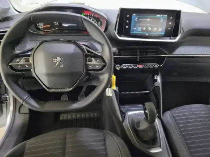 Photo 37 Peugeot 208  PureTech 75 S&S BVM5