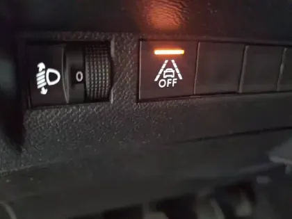 Photo 27 Peugeot 208  PureTech 75 S&S BVM5