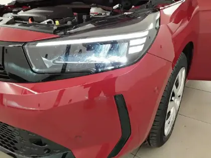 Photo 15 Opel Corsa  Electrique 136 ch & Batterie 51 kWh