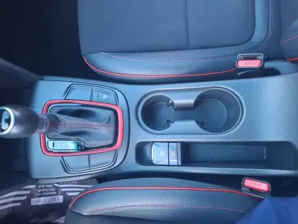 Photo 12 Hyundai Kona  1.6 GDi Hybrid