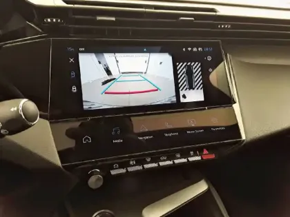 Photo 17 Peugeot 308  Hybrid 136 e-DCS6