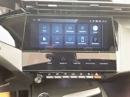 Photo 18 Peugeot 308  Hybrid 136 e-DCS6