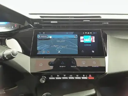 Photo 14 Peugeot 308  Hybrid 136 e-DCS6