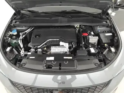 Photo 27 Peugeot 308  Hybrid 136 e-DCS6