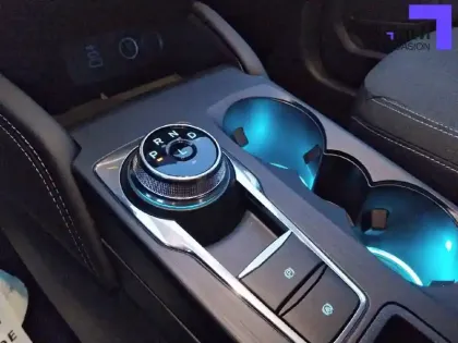 Photo 9 Ford Kuga  2.5 Duratec 180 ch FlexiFuel FHEV E85 Powershift