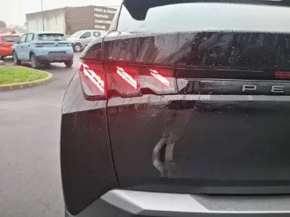 Photo 16 Peugeot 3008  Plug-in Hybrid 195 e-DCS7