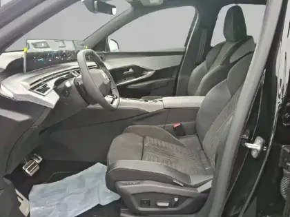 Photo 10 Peugeot 3008  Plug-in Hybrid 195 e-DCS7