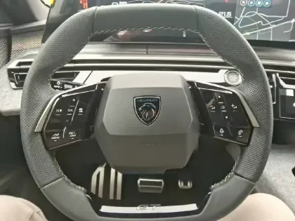 Photo 8 Peugeot 3008  Plug-in Hybrid 195 e-DCS7