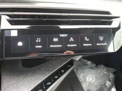 Photo 14 Peugeot 3008  Plug-in Hybrid 195 e-DCS7