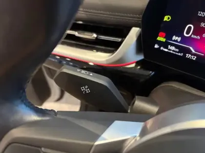 Photo 17 BMW X1  sDrive 18i 136ch DKG7