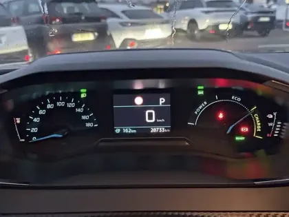 Photo 9 Peugeot 2008  Electrique 136 ch