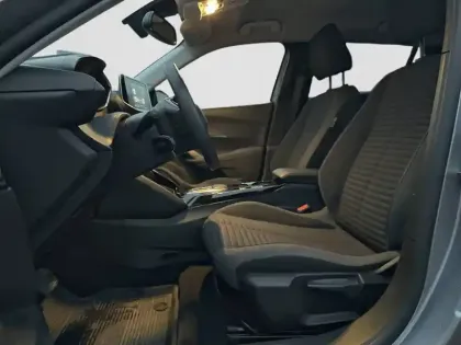 Photo 10 Peugeot 2008  Electrique 136 ch