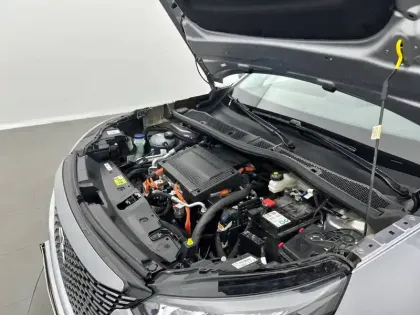 Photo 60 Peugeot 2008  Electrique 136 ch