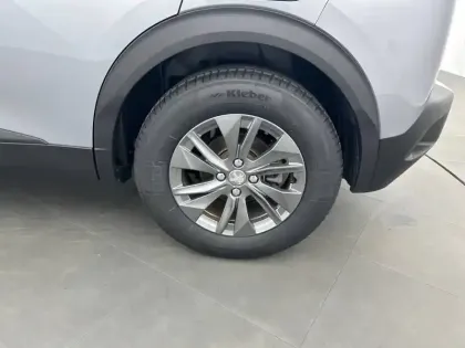 Photo 58 Peugeot 2008  Electrique 136 ch