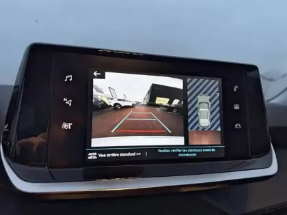 Photo 24 Peugeot 2008  Electrique 136 ch