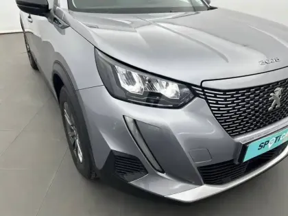 Photo 61 Peugeot 2008  Electrique 136 ch