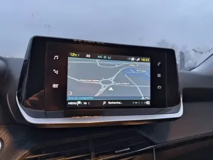 Photo 20 Peugeot 2008  Electrique 136 ch