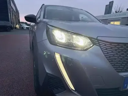 Photo 15 Peugeot 2008  Electrique 136 ch