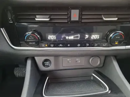 Photo 13 Nissan X-trail  e-POWER 204 ch