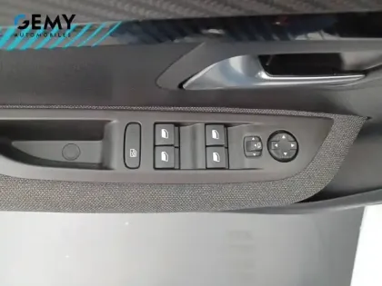 Photo 14 Peugeot 208  PureTech 75 S&S BVM5