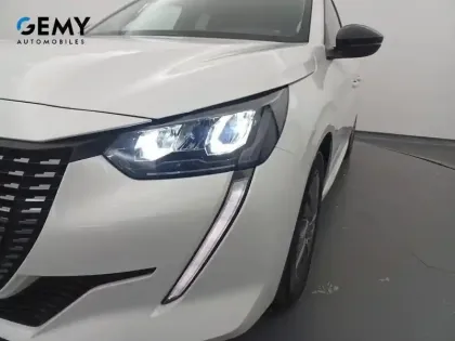 Photo 19 Peugeot 208  PureTech 75 S&S BVM5